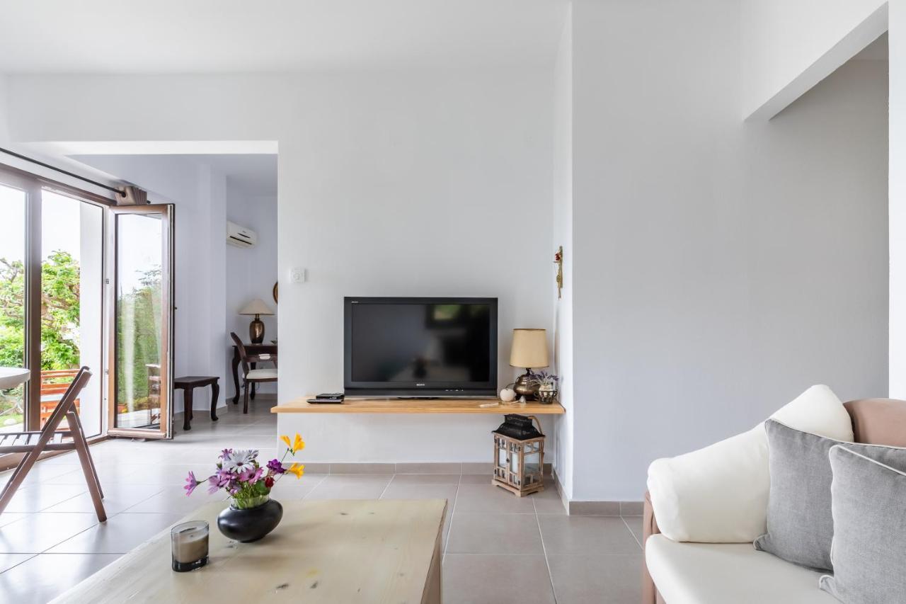 Oikia Guesthouse Στάφυλος Εξωτερικό φωτογραφία